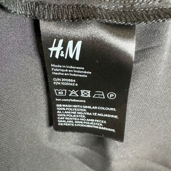 H&M black cowl neck cross drape back satin dress size medium - Picture 8 of 8